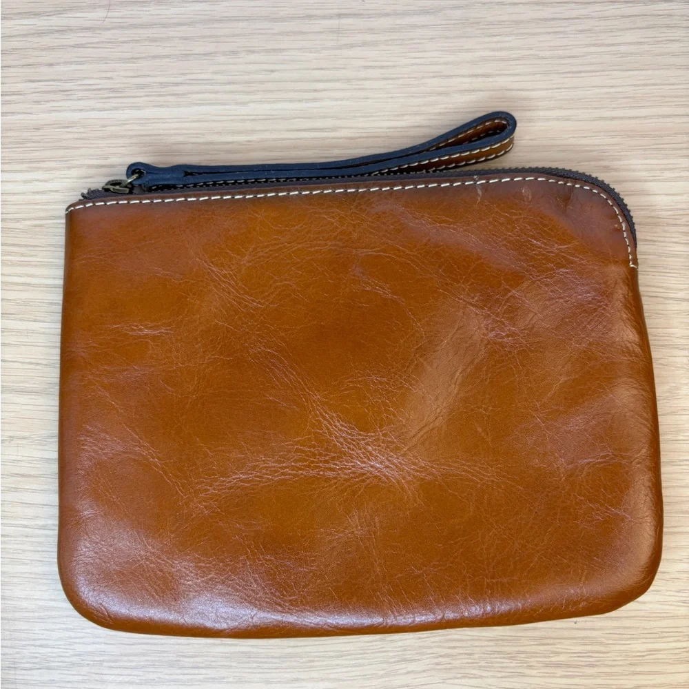 Patricia‎ Nash Cassini Brown Leather Zip Clutch/Wristlet